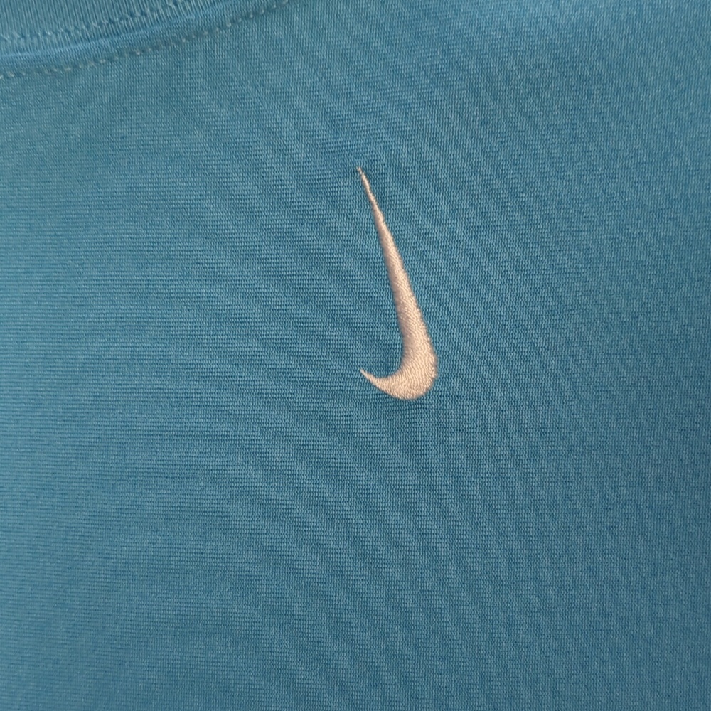 Nike Tank Top. Excellent condition. - Picture 2 of 9